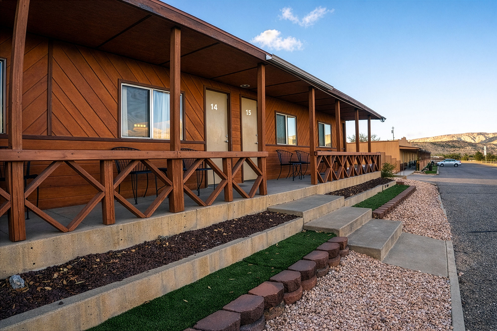 escalante canyon inn exterior